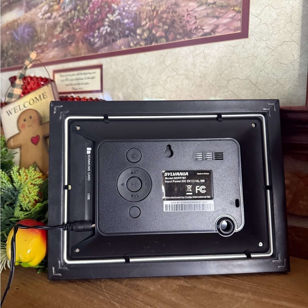 Digital Photo Frame - Picture 4 of 4